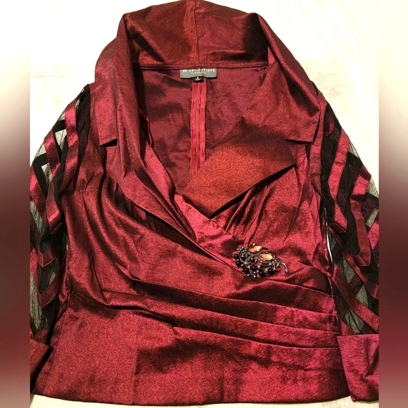 KM Collections by Milla Bell size 6 burgundy iridescent blouse - Picture 1 of 4